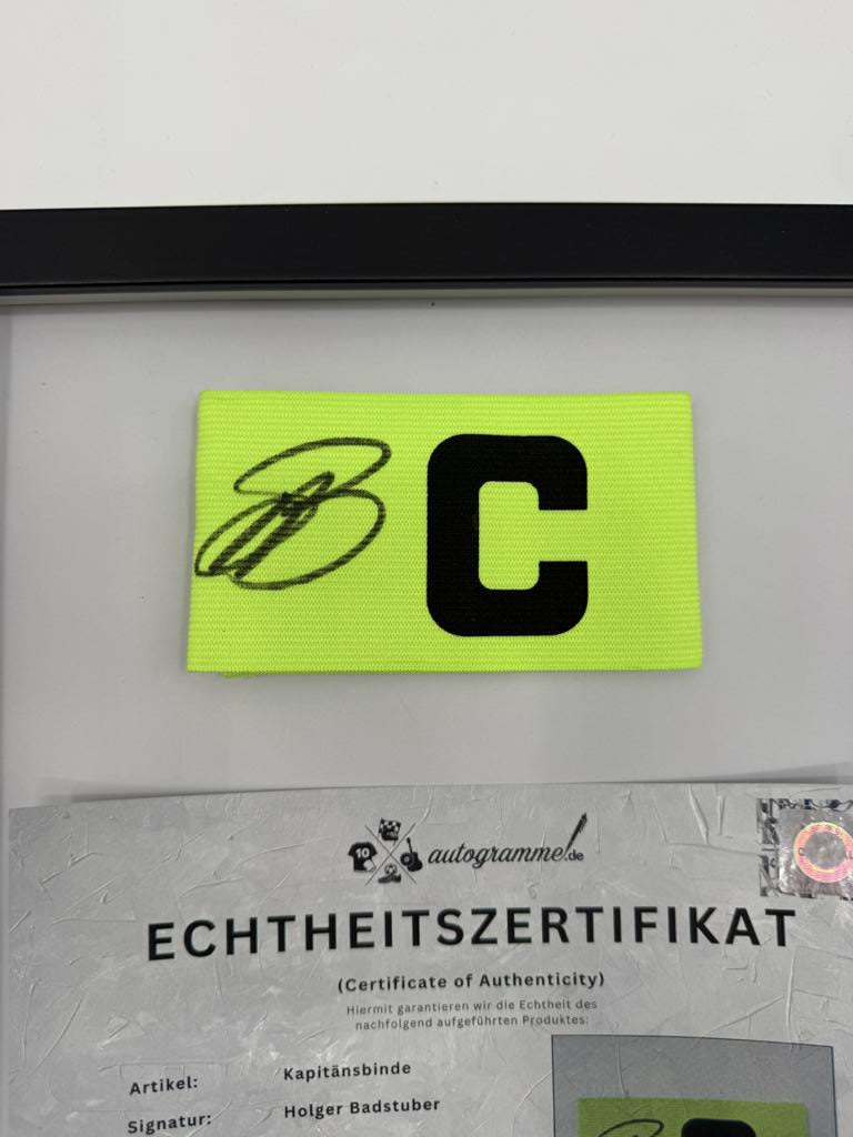 Kapitänsbinde Holger Badstuber signiert im Rahmen Bayern München Fußball COA