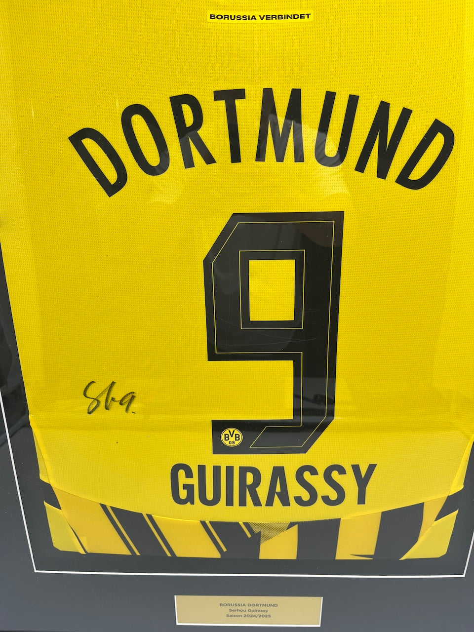 Borussia Dortmund Trikot Serhou Guirassy signiert im Rahmen Puma neu BVB