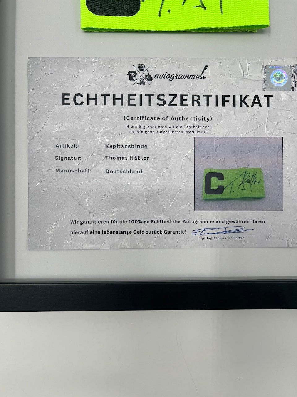Kapitänsbinde Thomas Häßler signiert im Rahmen DFB Fußball Autogramm neu