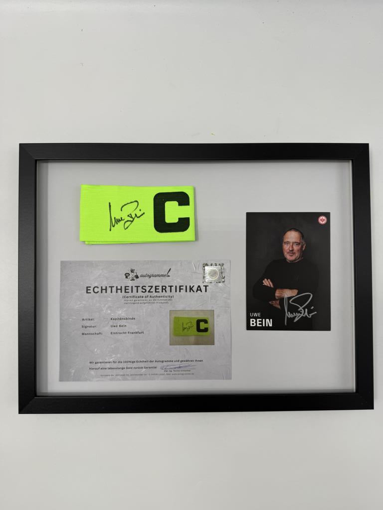 Kapitänsbinde Uwe Bein signiert im Rahmen Eintracht Frankfurt Autogramm COA