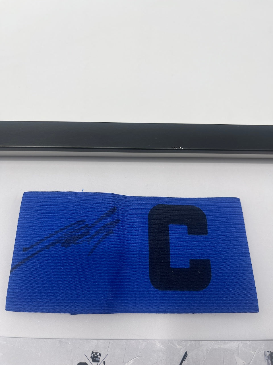 Kapitänsbinde Jonathan Tah signiert im Rahmen DFB Fußball Autogramm neu