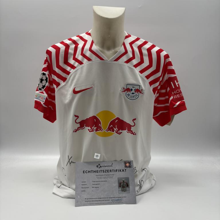 RB Leipzig Trikot 2023/2024 Teamsigniert Red Bull COA Nike L