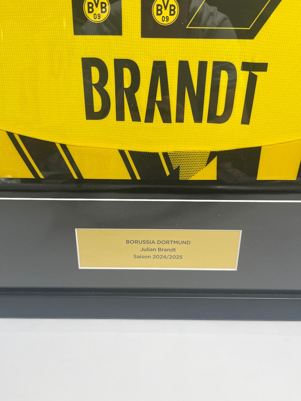 Borussia Dortmund Trikot Julian Brandt signiert im Rahmen Puma BVB