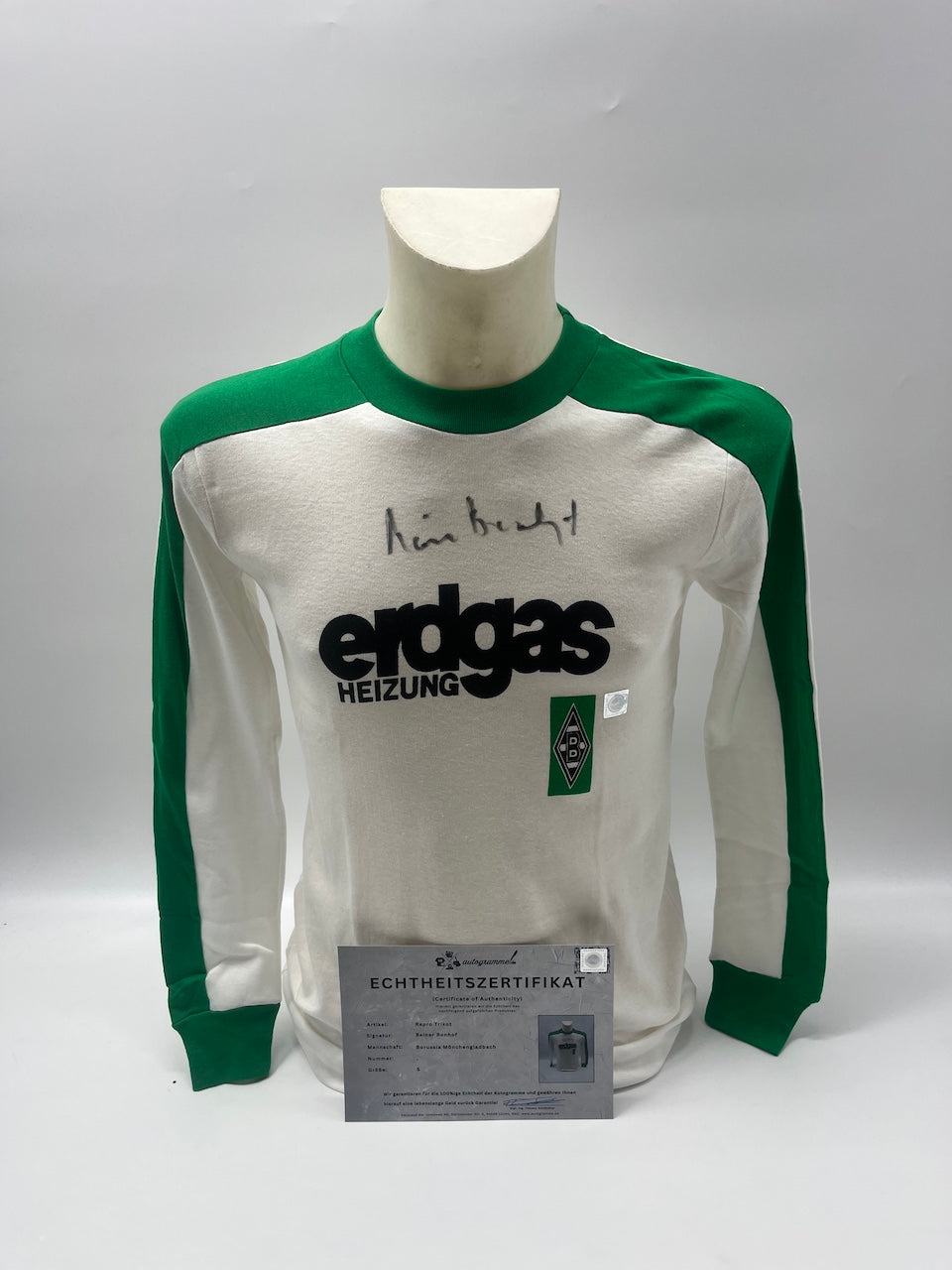 Reproduction Borussia Mönchengladbach jersey, signed by Rainer Bonhof, autograph S