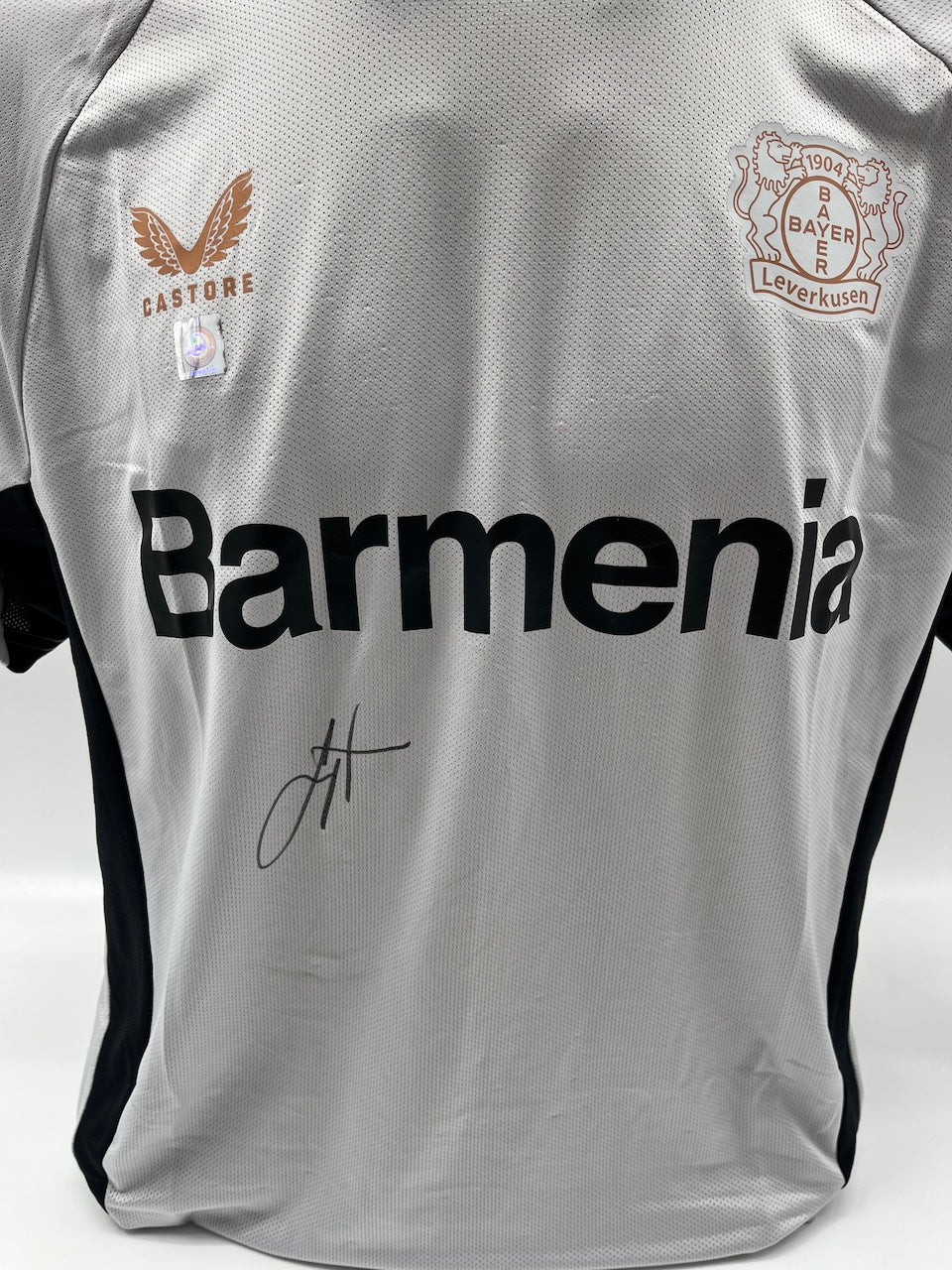 Bayer Leverkusen training shirt signed by Jonas Hofmann, Castore L