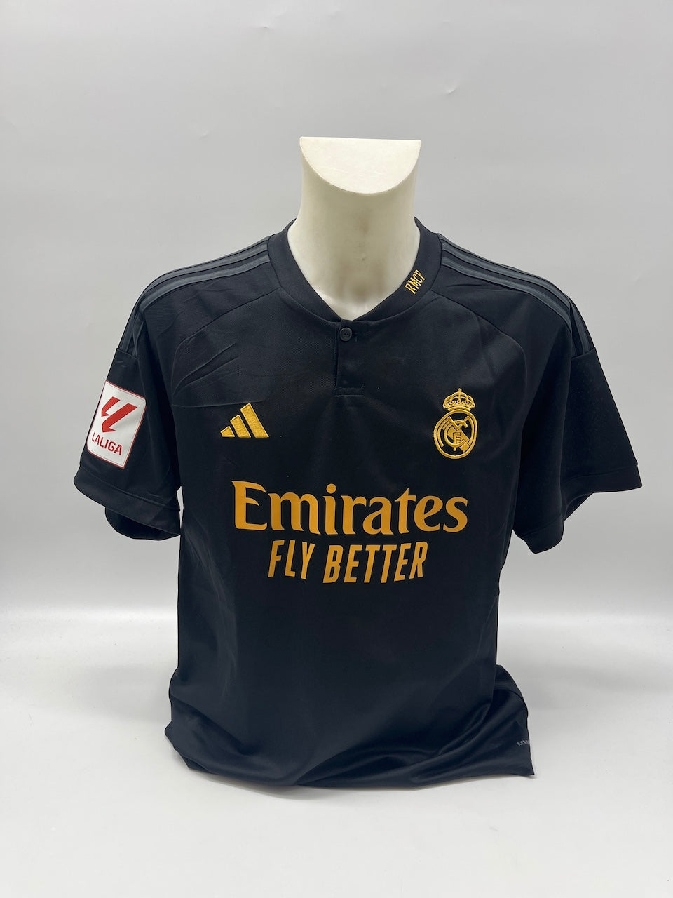 Real Madrid Trikot Federico Valverde signiert Autogramm Adidas COA XL