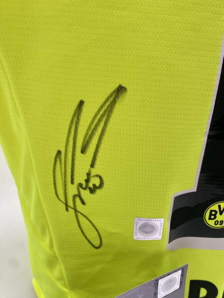 Borussia Dortmund Trikot Julian Brandt signiert Puma COA Autogramm M