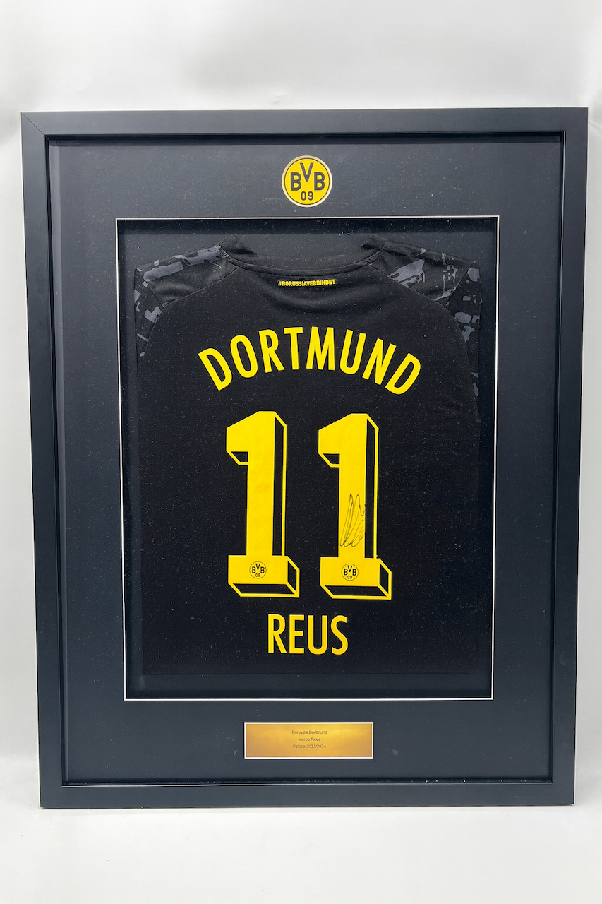 Borussia Dortmund jersey signed by Marco Reus in Puma COA BVB frame