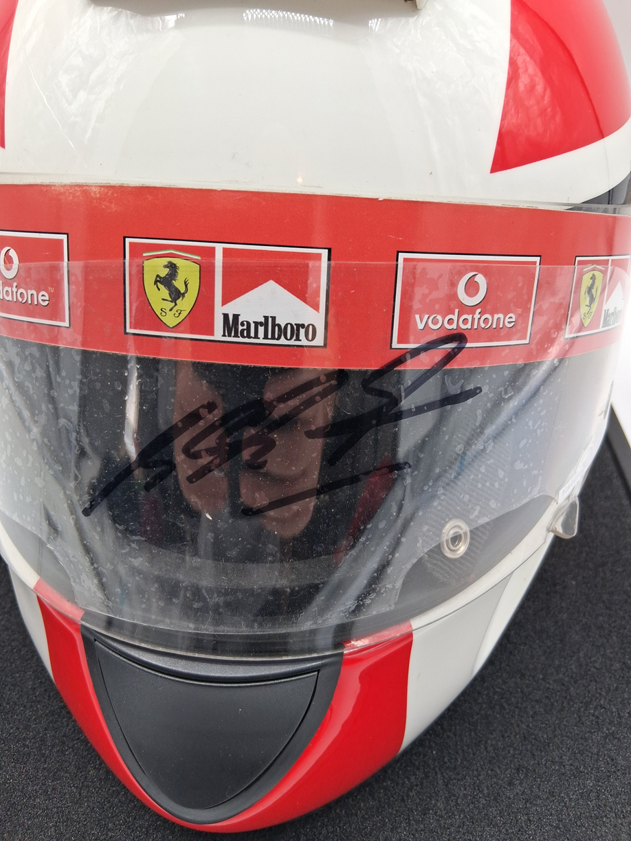 Michael Schumacher Formel 1 Replica Helm signiert in Vitrine Autogramm COA 1:1