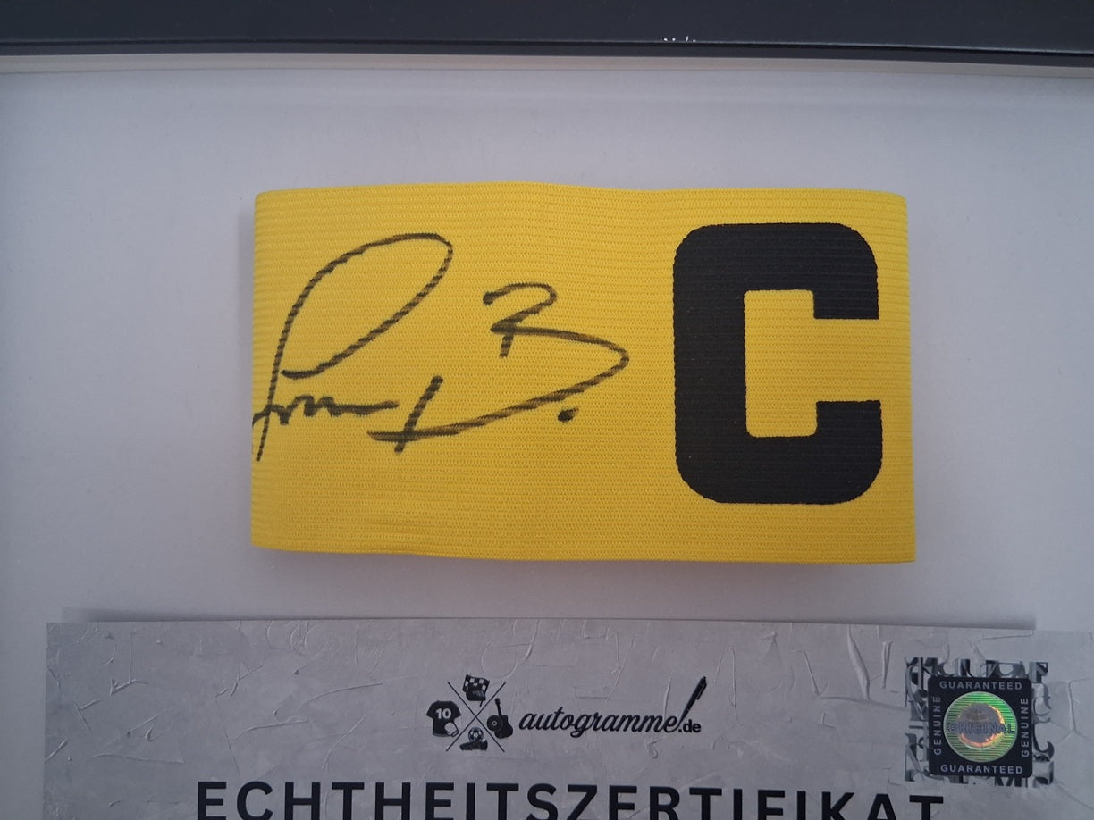 Kapitänsbinde Bastian Schweinsteiger signiert im Rahmen Bayern München Autogramm