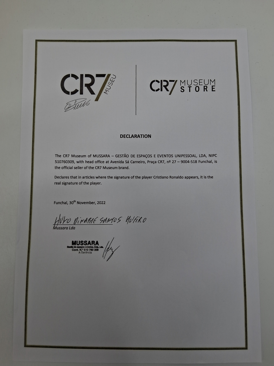 Al Nassr FC jersey signed by Cristiano Ronaldo, autograph COA M