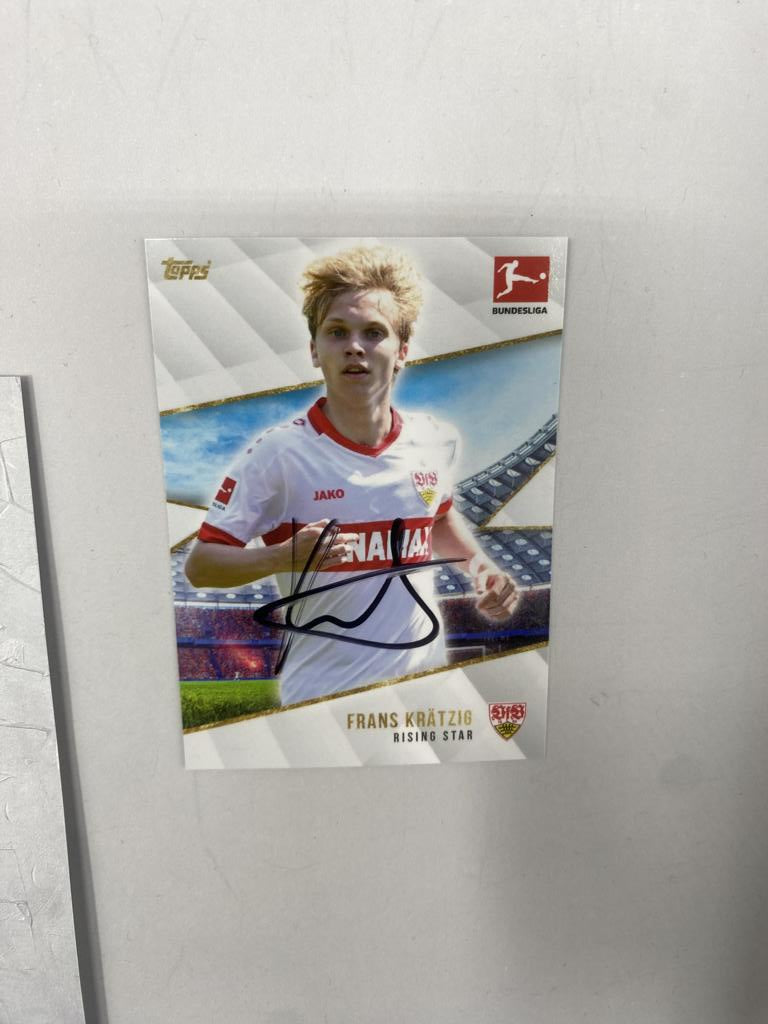 Kapitänsbinde Frans Krätzig signiert im Rahmen VFB Stuttgart Fußball Autogramm