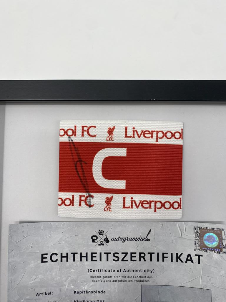 Kapitänsbinde Virgil van Dijk signiert im Rahmen FC Liverpool Autogramm