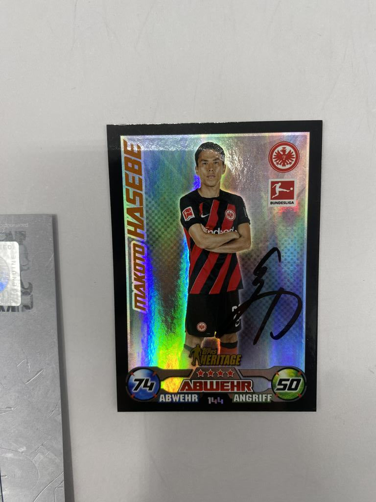 Kapitänsbinde Makoto Hasebe signiert im Rahmen Eintracht Frankfurt Autogramm COA