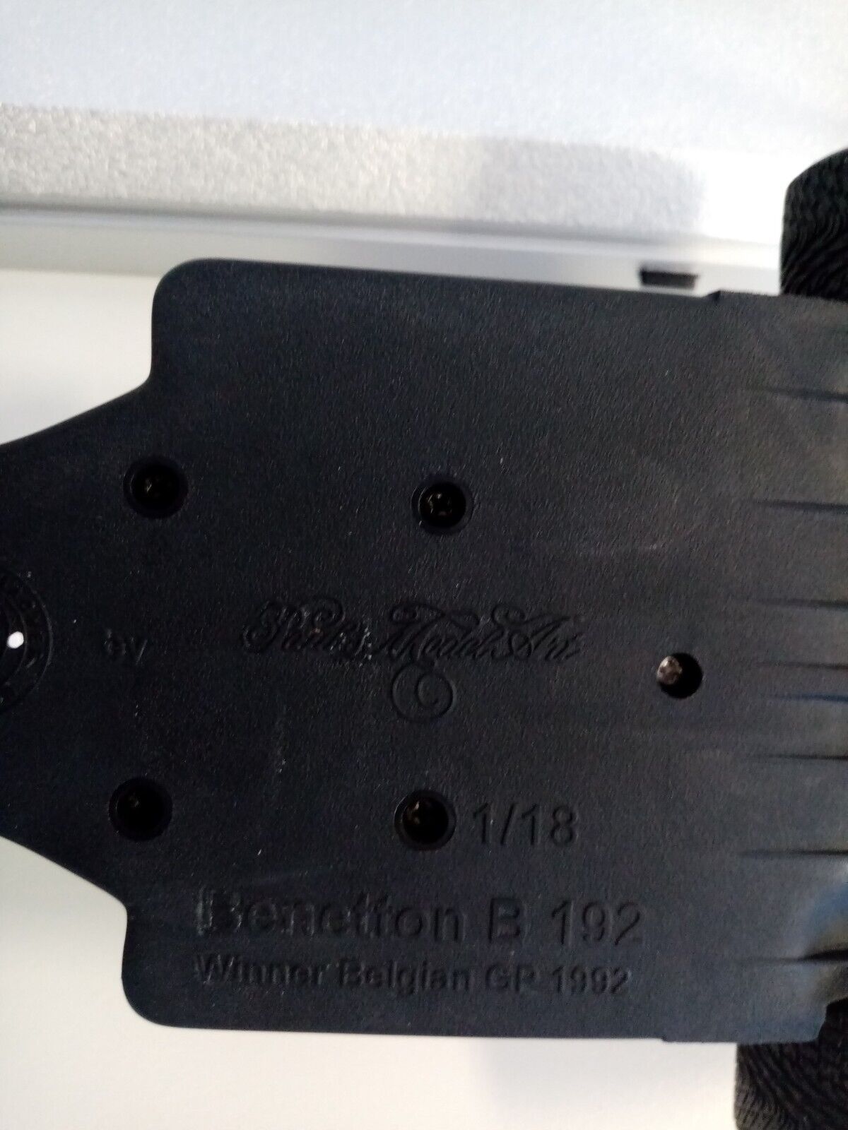 Automodell Michael Schumacher signiert in Vitrine + Licht Benetton Ford Formel 1