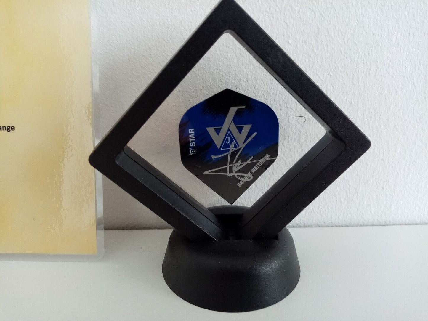 Dartflight Jermaine Wattimena signiert Darts COA Neu Flight