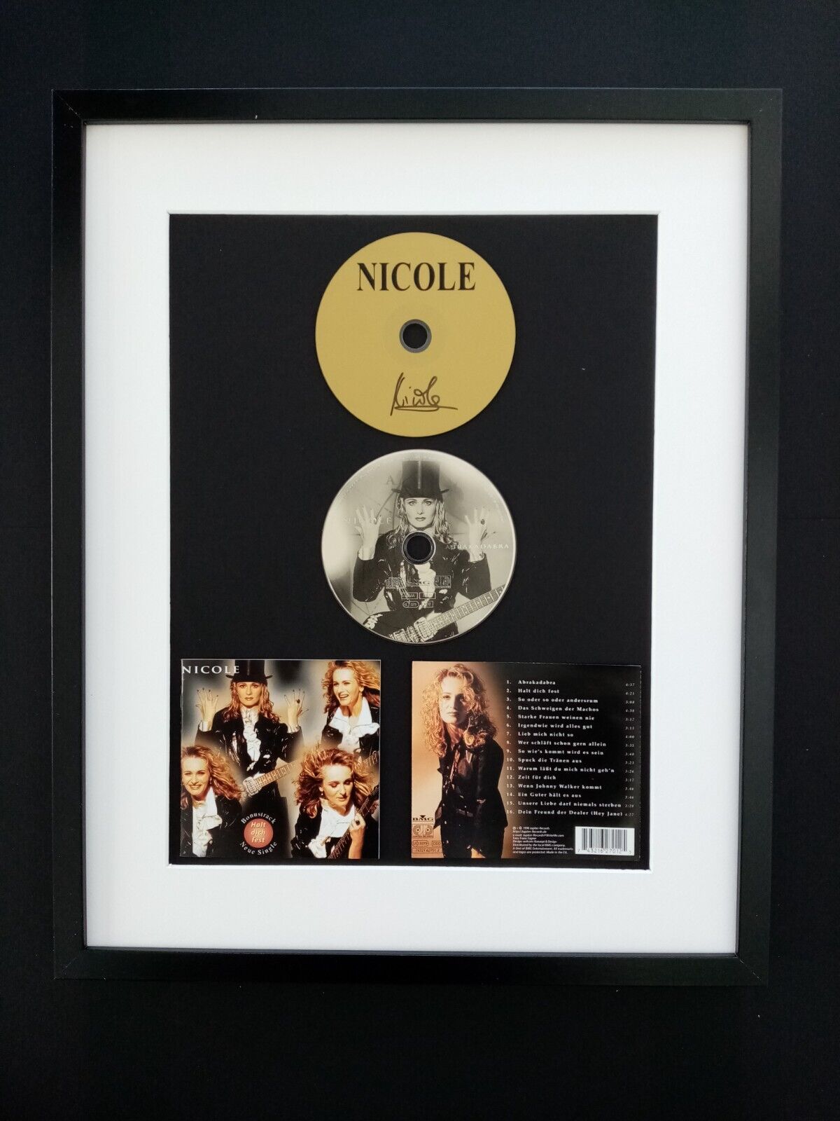 CD / Rohling Nicole signiert mit Album im Rahmen Autogramm Musik Schlager Neu