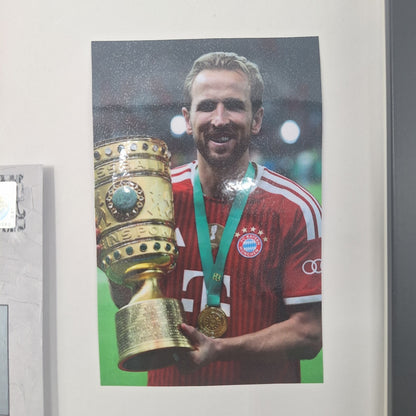 Kapitänsbinde Harry Kane signiert im Rahmen Bayern München