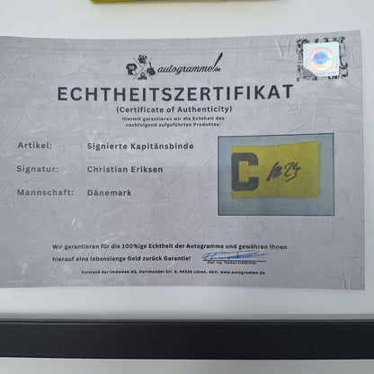 Kapitänsbinde Christian Eriksen signiert im Rahmen Dänemark Autogramm