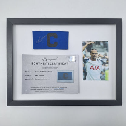 Kapitänsbinde Xavi Simons signiert im Rahmen Tottenham Hotspur
