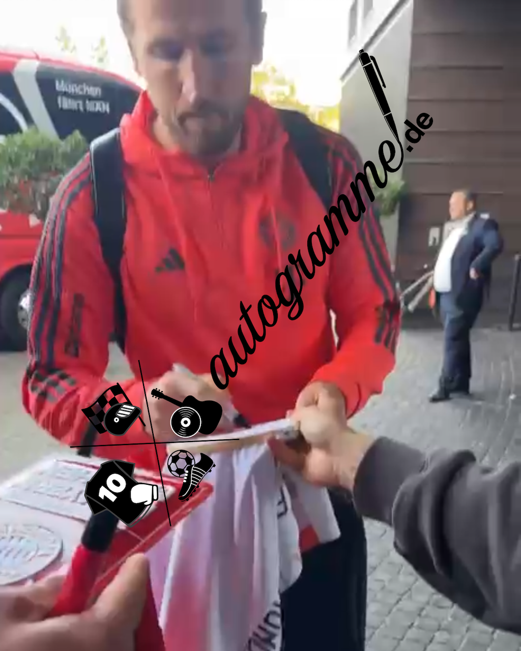 Bayern München Trikot Harry Kane signiert Autogramm Adidas COA L
