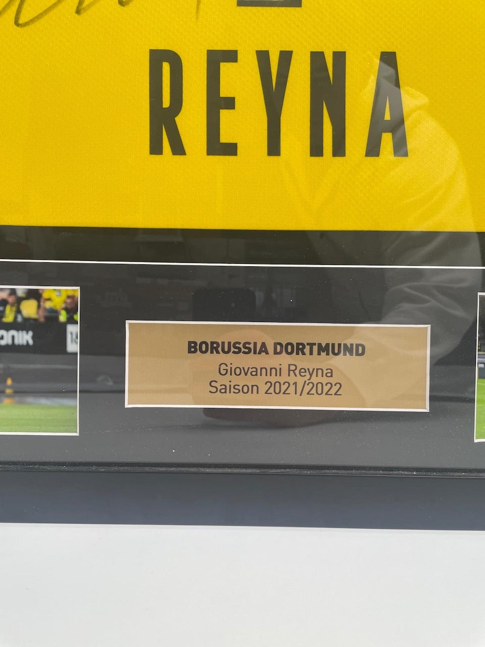 Borussia Dortmund jersey Giovanni Reyna signed in frame Puma COA BVB