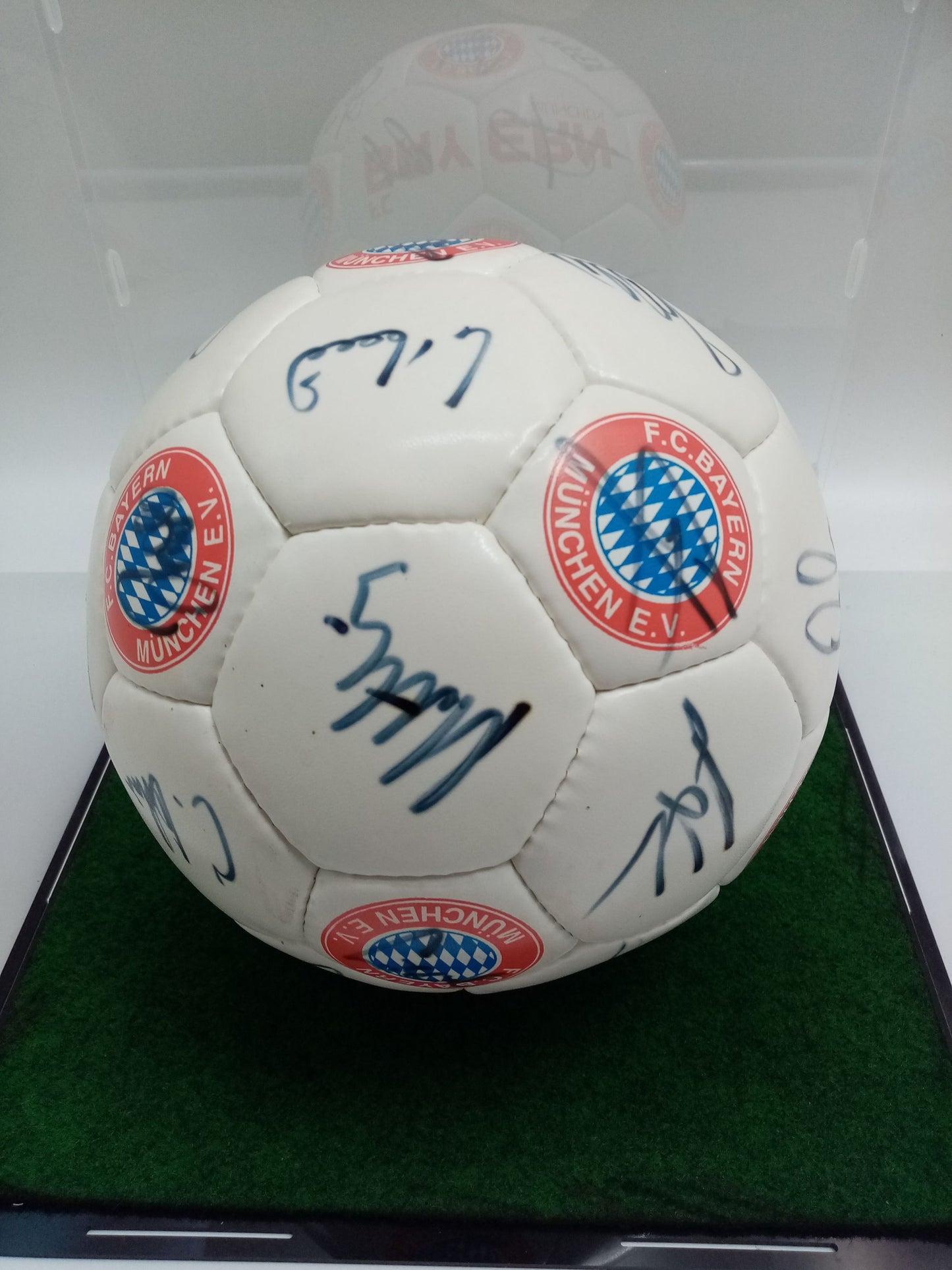 FC Bayern München Fußball Teamsigniert 1996/1997 COA Autogramm Bundesliga