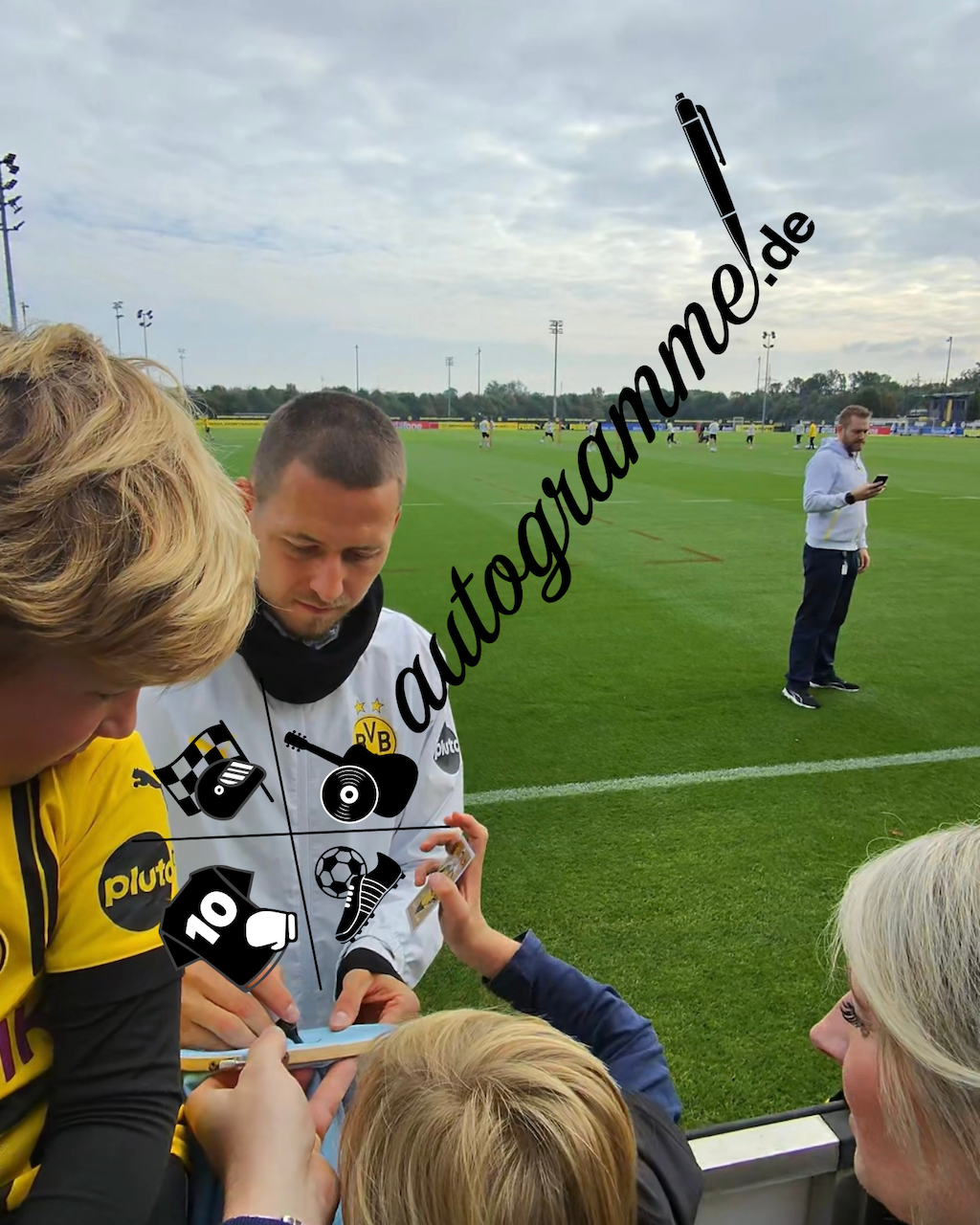 DFB Trikot Waldemar Anton signiert Autogramm Adidas COA M