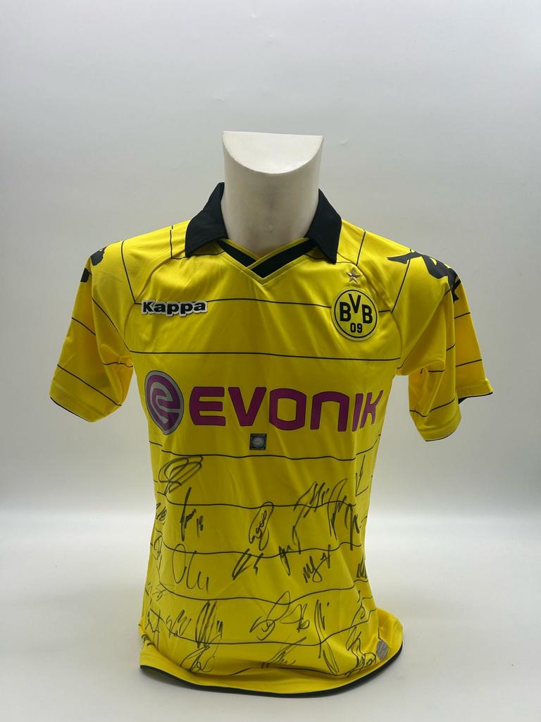 BVB Trikot 2010/2011 Teamsigniert Borussia Dortmund COA Puma Meister 176