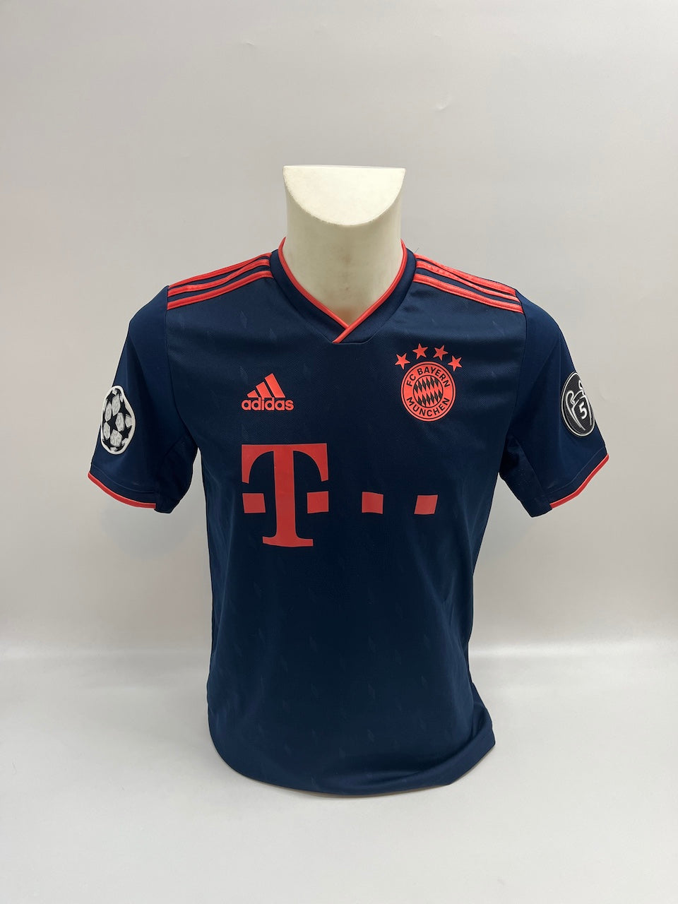 Bayern München Trikot Serge Gnabry signiert Autogramm Adidas 176