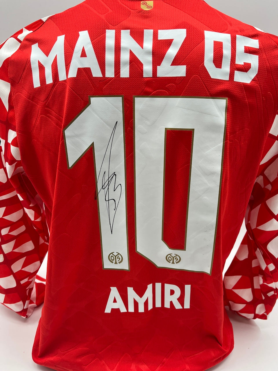 Matchworn Mainz Trikot getragen & signiert von Nadiem Amiri 27.09.2025