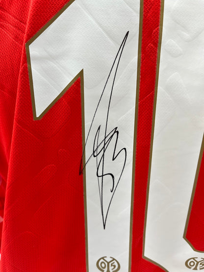 Match-worn Mainz jersey worn and signed by Nadiem Amiri on September 27, 2025