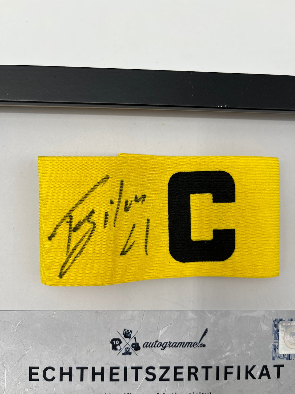 Kapitänsbinde Fabio Silva signiert im Rahmen Borussia Dortmund COA