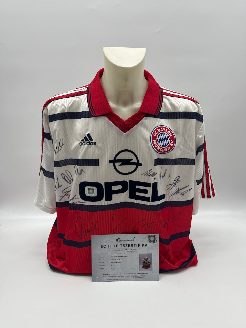 Bayern Munich jersey 1998/1997, team signed, autographed, Adidas XXL