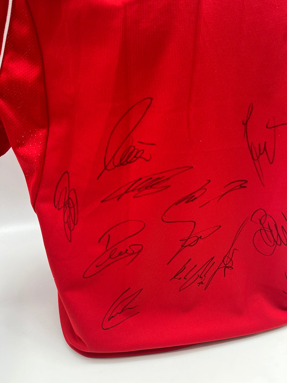 Bayern Munich jersey 2005/2006/2007, team signed, autographed, Adidas, XL