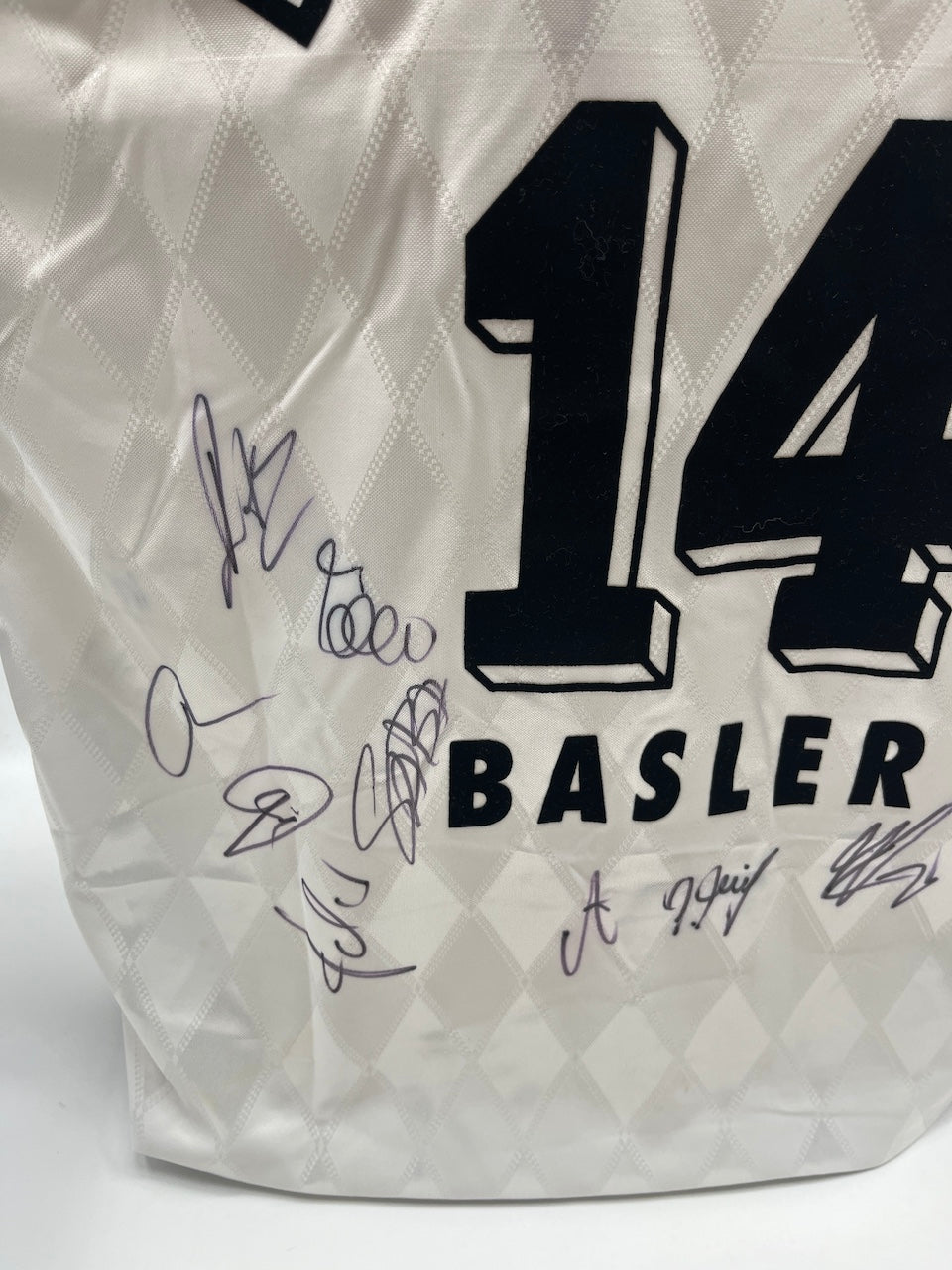 Bayern Munich jersey 1996/1997/1998, team signed, autographed, Adidas, XL