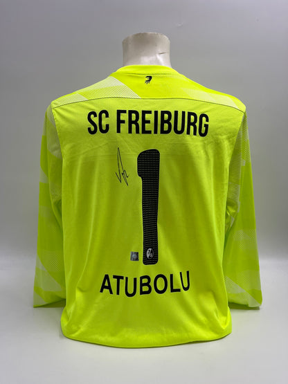SC Freiburg Torwarttrikot signiert Noah Atubolu Autogramm Nike XL