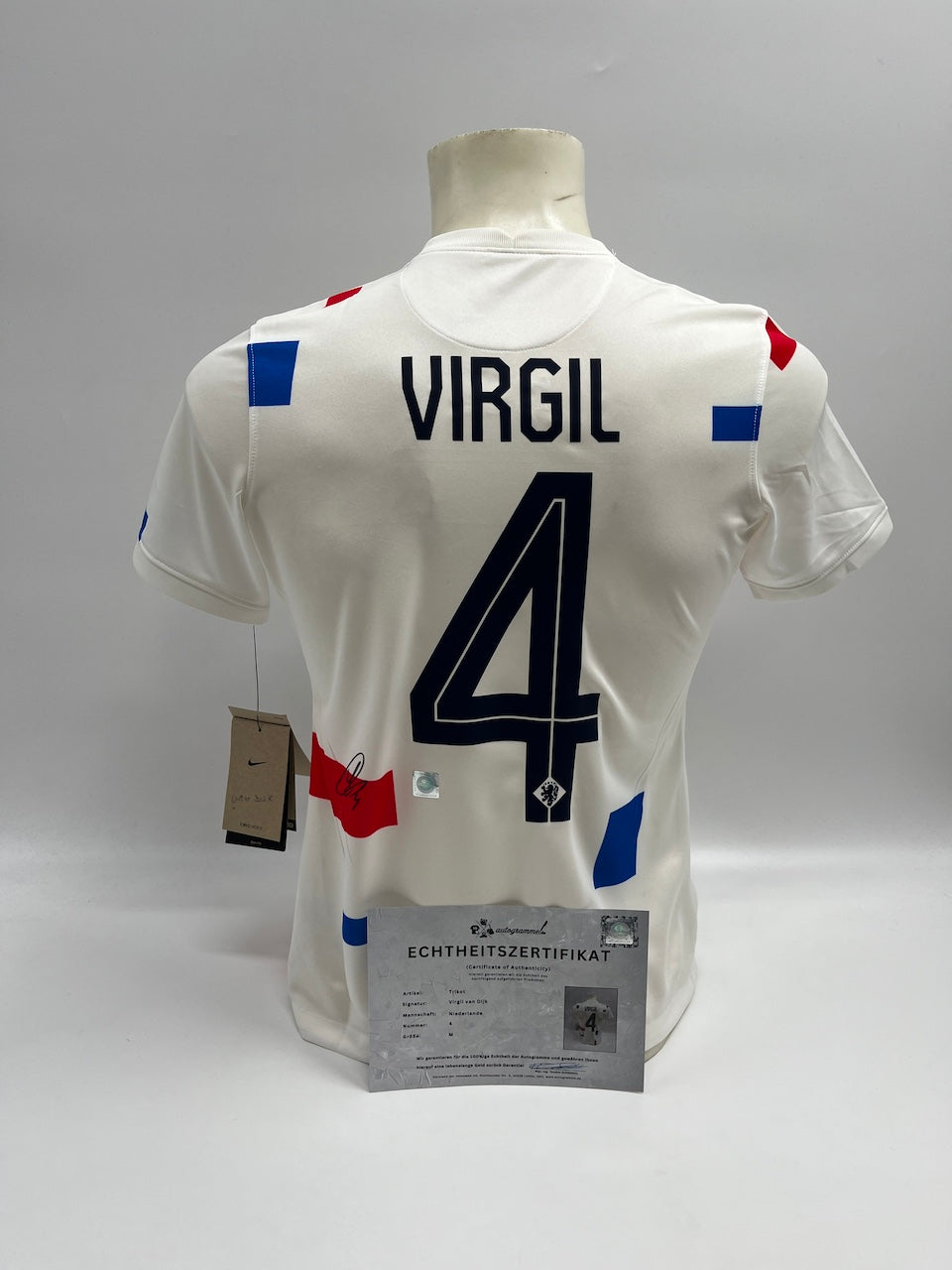 Netherlands women's jersey signed by Virgil van Dijk, autographed Holland M