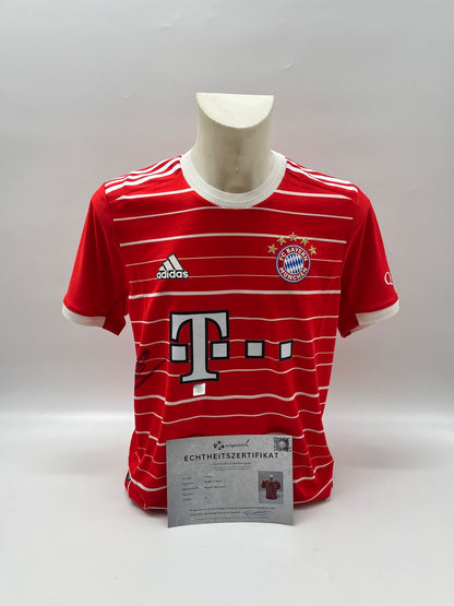 Bayern München Trikot Serge Gnabry signiert Autogramm Adidas COA M