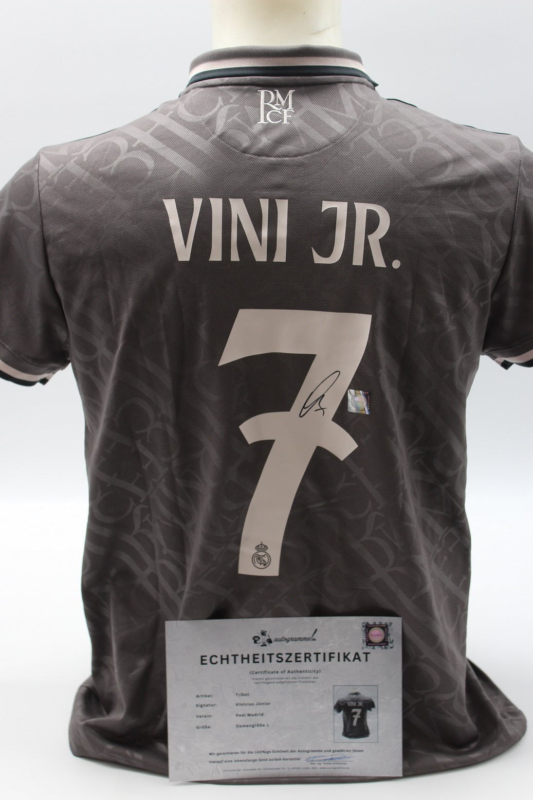 Real Madrid Damen Trikot Vinicius Junior signiert Autogramm neu  L