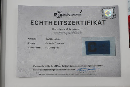Kapitänsbinde Jeremie Frimpong signiert im Rahmen FC Liverpool Autogramm