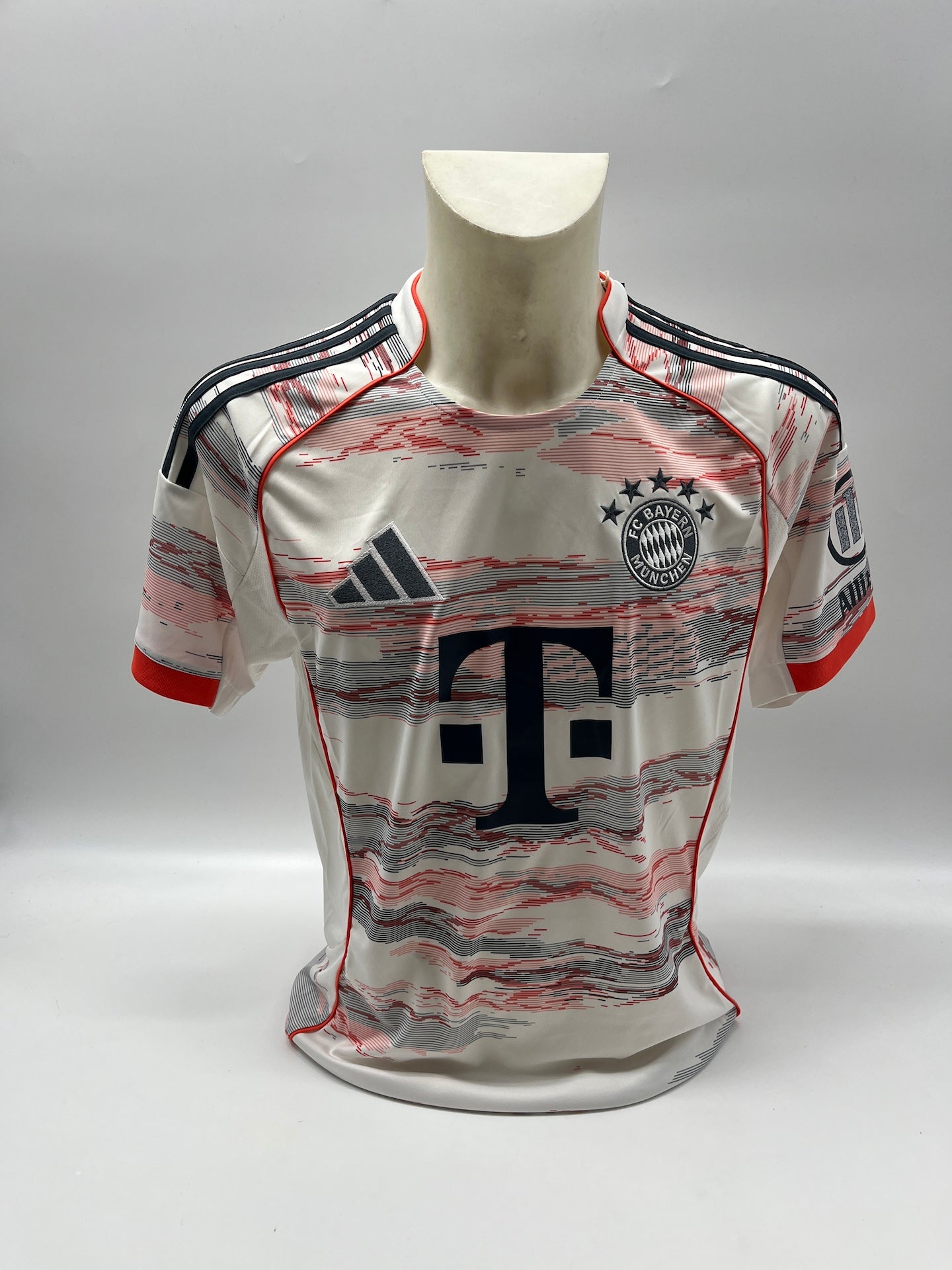 Bayern München Trikot Nicolas Jackson signiert Autogramm Adidas COA M