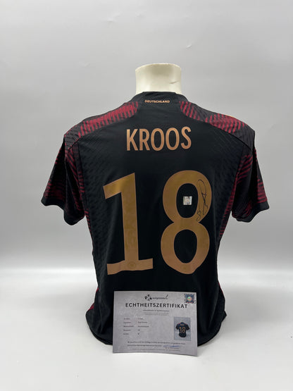 DFB Trikot Toni Kroos signiert Autogramm Adidas COA M