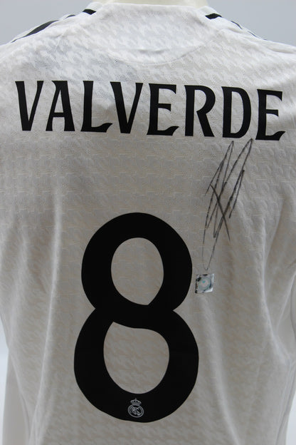 Real Madrid Trikot Federico Valverde signiert Autogramm Adidas neu M