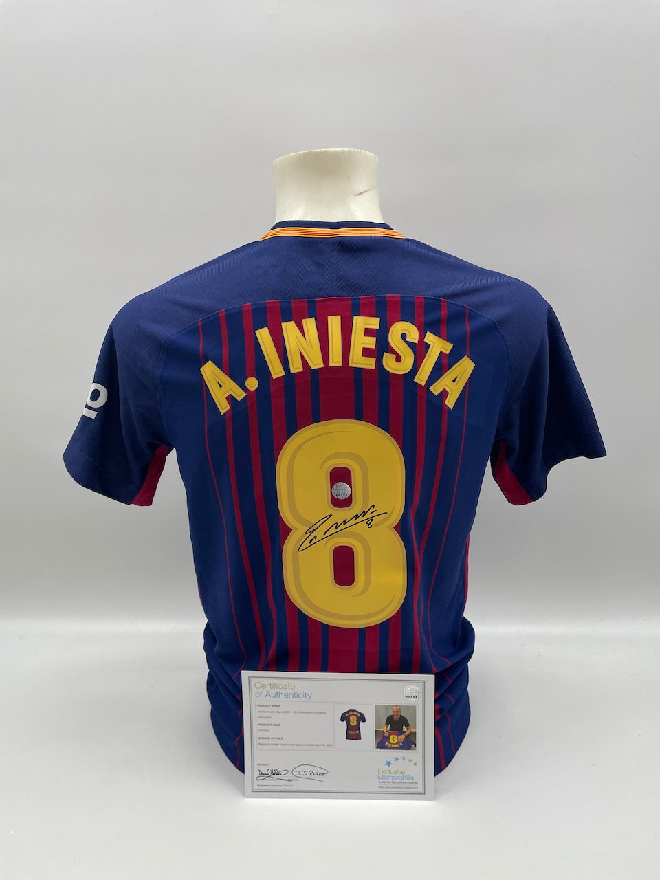 FC Barcelona Trikot Andres Iniesta signiert Autogramm Nike COA S