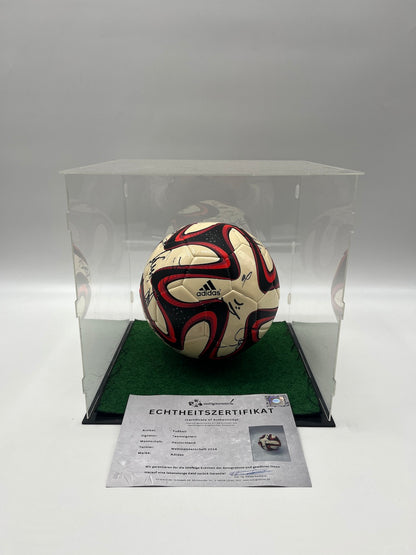 Fußball Teamsigniert WM 2014 in Vitrine DFB Unterschrift Autogramm Adidas Ball