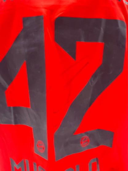 Bayern München Trikot 2024/2025 Teamsigniert Autogramm Adidas XL