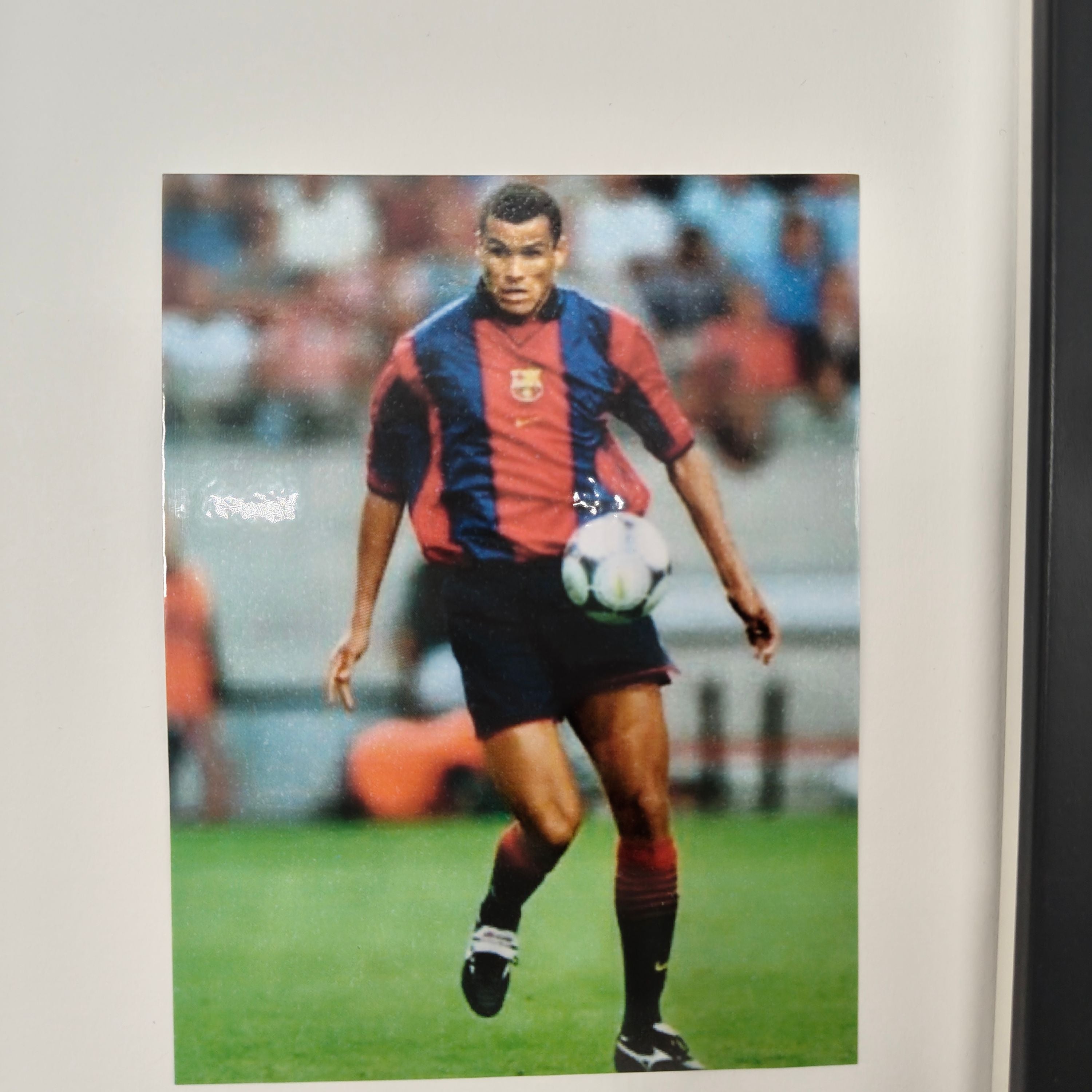 Kapitänsbinde Rivaldo signiert im Rahmen FC Barcelona Fußball Autogramm