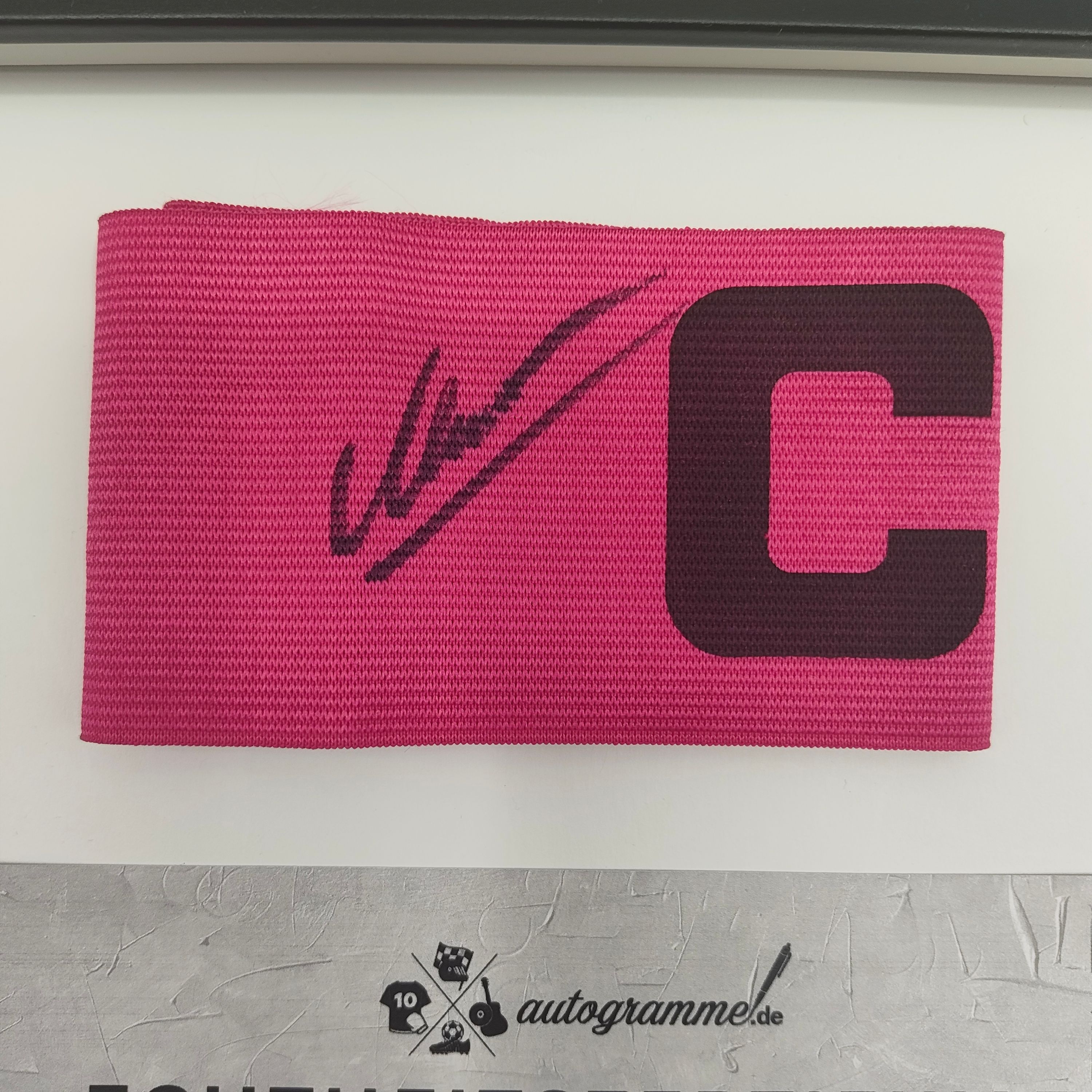 Kapitänsbinde Dani Olmo signiert im Rahmen Spanien Autogramm