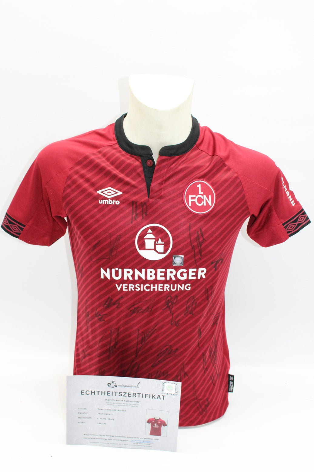 1. FC Nürnberg Trikot 2018/2019 Teamsigniert Fußball Bundesliga Umbro Neu 164/170